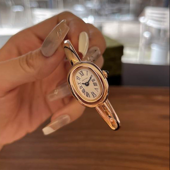 Old Money Oval Watch - draft