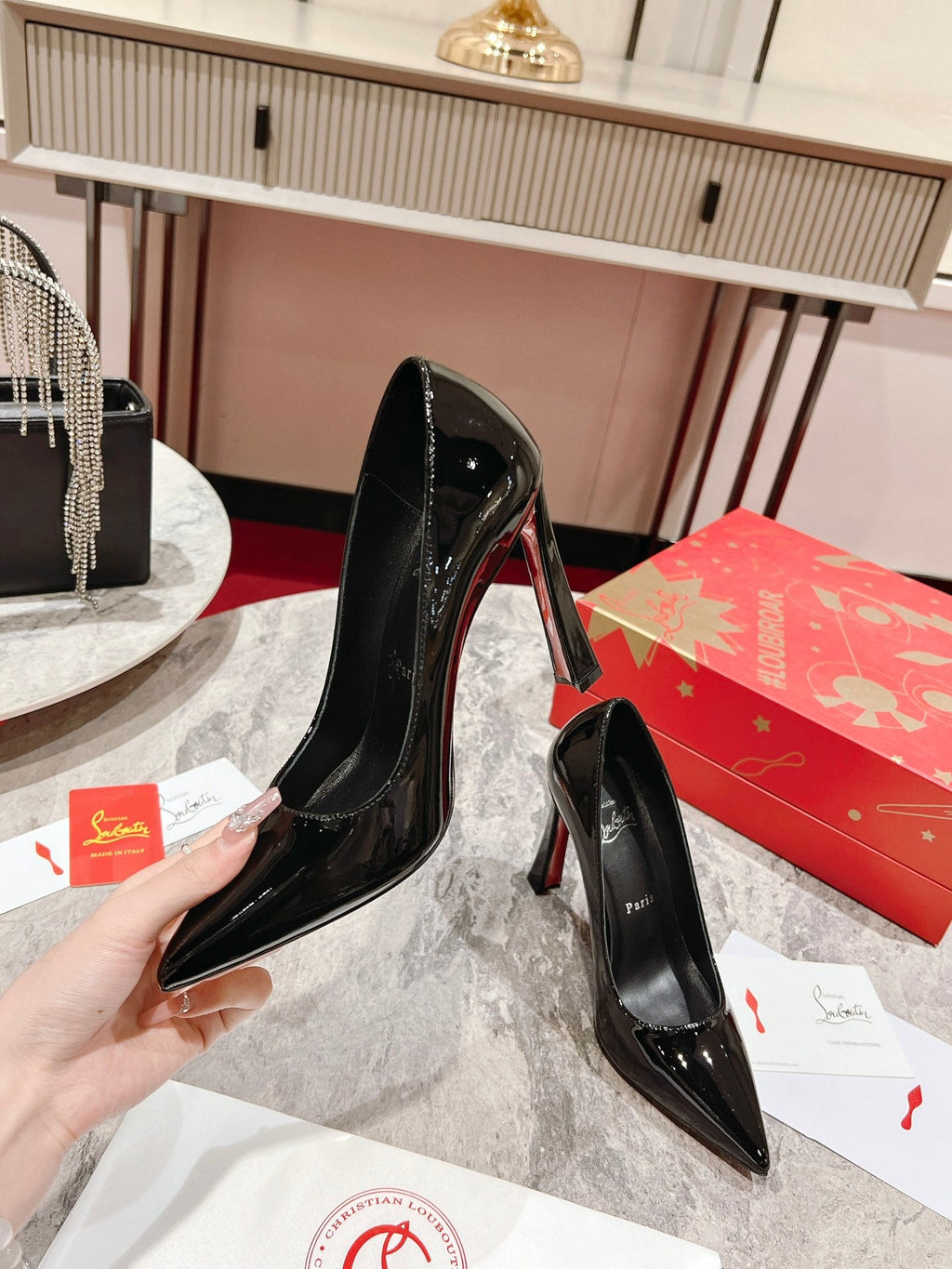 Black Pointed-Toe Pumps - draft