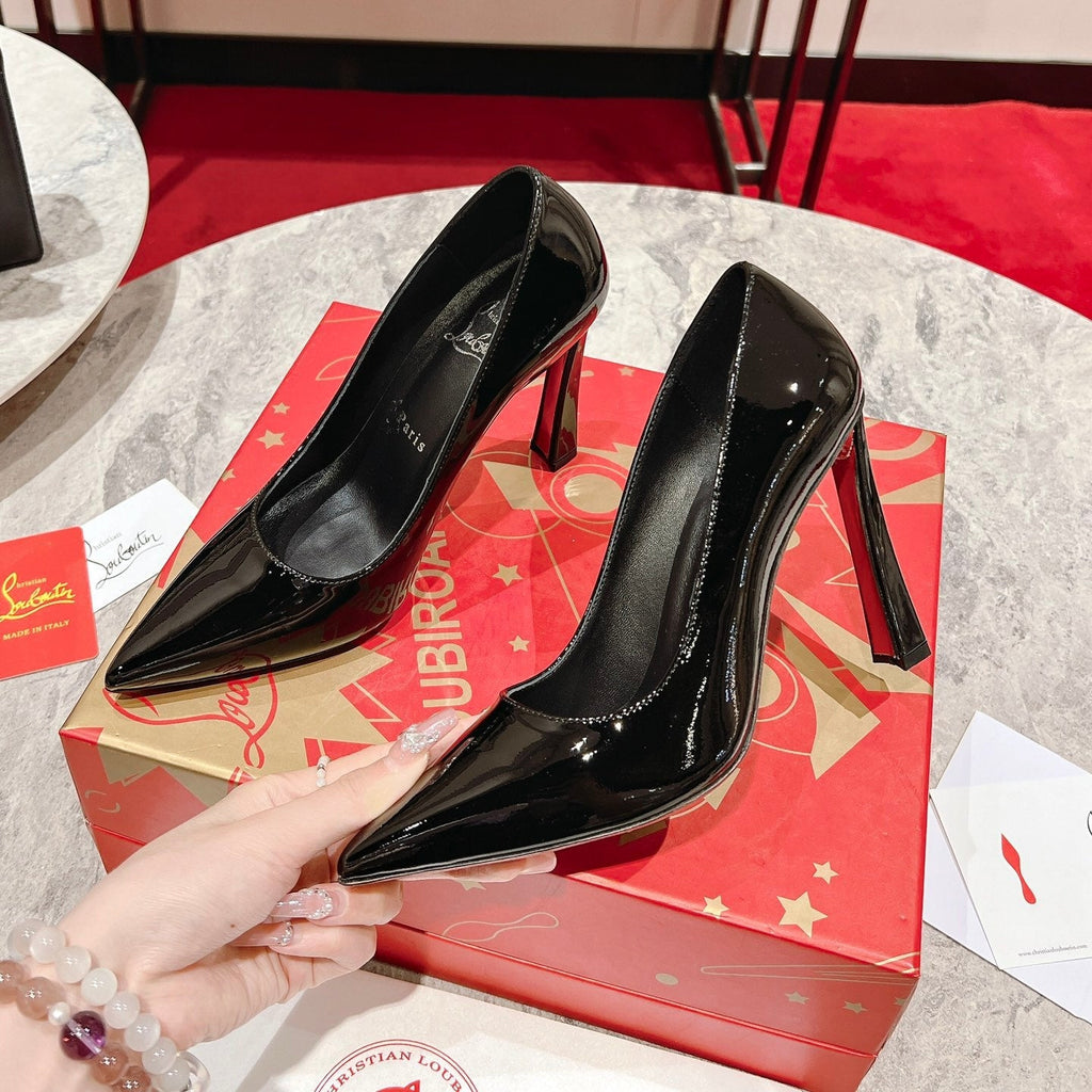 Black Pointed-Toe Pumps - draft